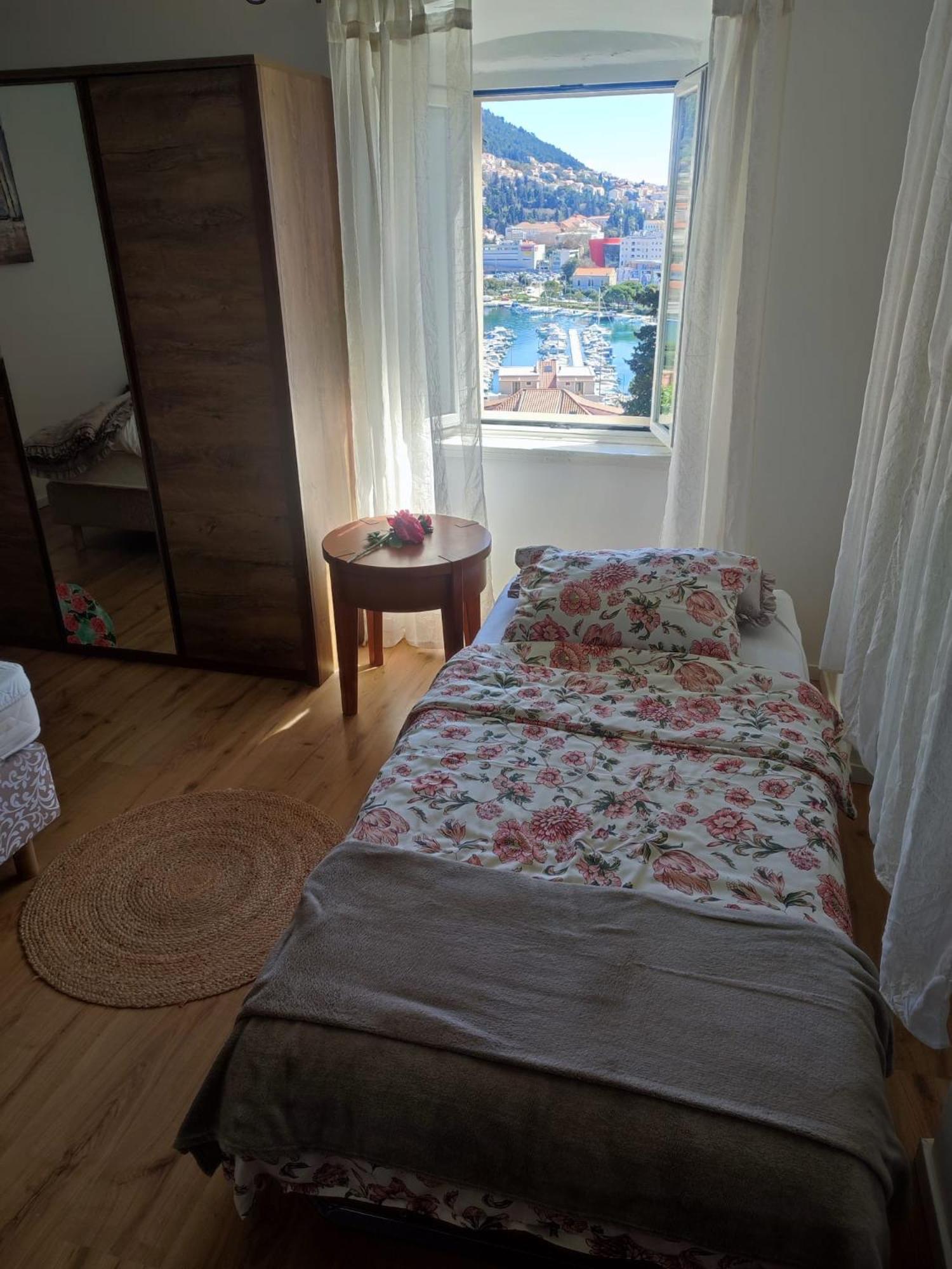 شقة Peaceful House In دوبروفينك المظهر الخارجي الصورة